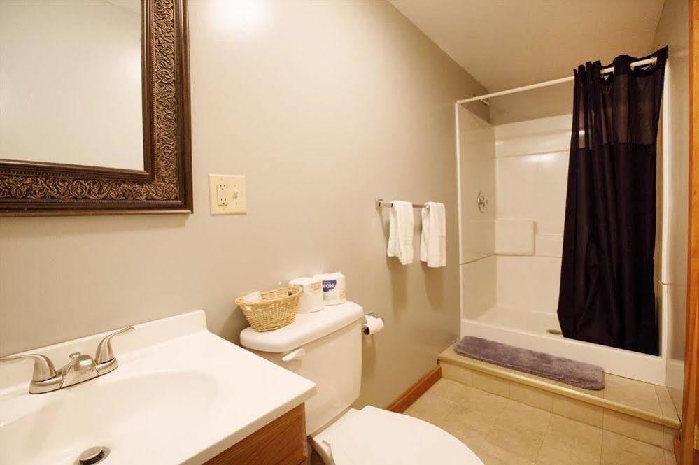 Suites On Main Margaretville Esterno foto